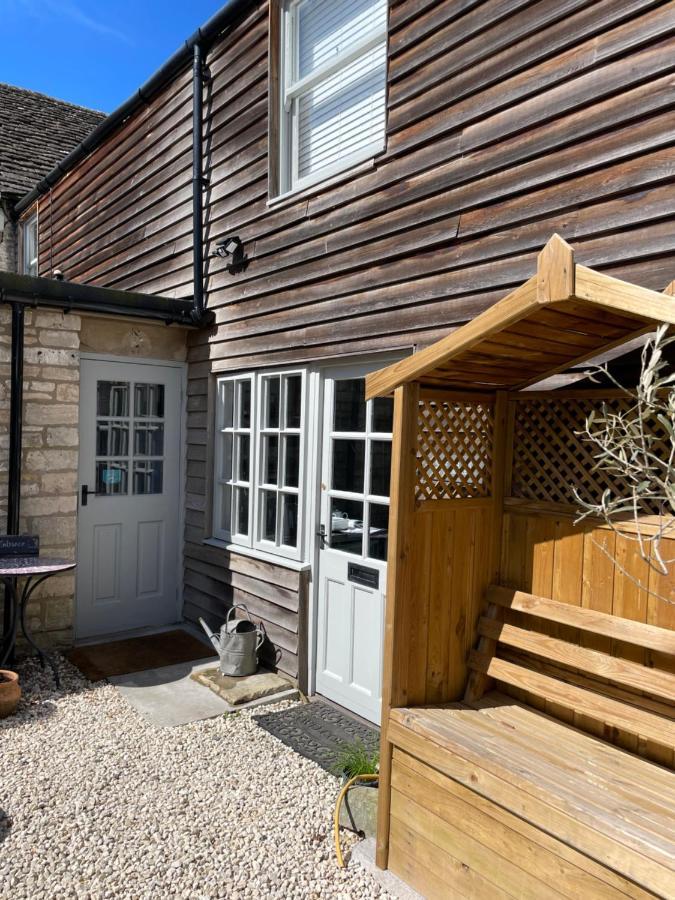 The Queen Matilda Country Rooms Avening Luaran gambar