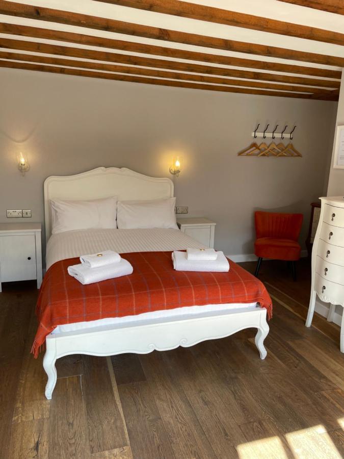 The Queen Matilda Country Rooms Avening Luaran gambar